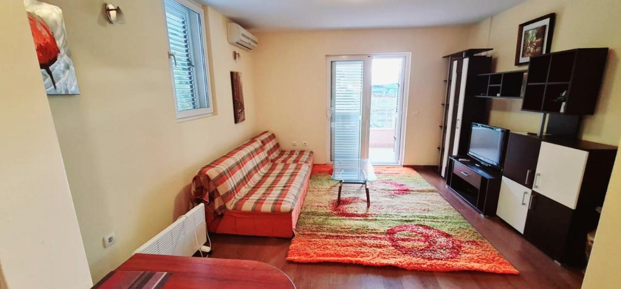 Seka Apartman *